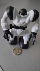 VİNTAGE 2007 YILI MC DONALDS PROMOSYON YÜRÜYEN ROBOT KULLANILMIŞ