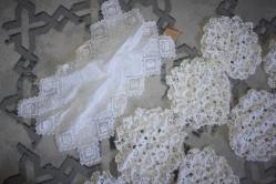 El Örgüsü Tığ Işi 1 Adet Fiskos Masa Örtüsü (85X93) El Işi Dantel   VE 12 ADETTE KÜCÜK BOY DANTEL ÖRTÜ 20X20 CM (ANTIK KOLİ 8