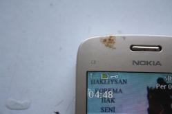 NOKİA C3 CEP TELEFONU CALISIYOR   7 YIL MAGDURU PARÇA NIYETINE  (TEKNIK MAVI KUTU