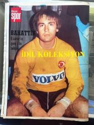 HAYAT SPOR DERGİSİ - 28 ARALIK 1977 - SAYI: 52 - KOCAELİSPOR 1977 TAKIM KADROSU POSTERİ - TARSUS İDMAN YURDU 1977 TAKIM KADROSU POSTERİ - VİNYLEX 1977 TAKIM KADROSU POSTERİ - ENGİN VEREL, FENERBAHÇE - EROL YAŞAR - VEYSEL SERÇE - KAYSERİSPOR - EROL YAŞAR TÜRKALP - MERSİN İDMAN YURDU, ZONGULDAKSPOR - ÖZER IŞIK - HALİT KIVANÇ - BEŞİKTAŞ - ERGİN SANVER - SEMAİ GÜRBÜZ - BECKENBAUER - BAHATTİN DEMİRCAN - CEMİL TURAN, PELE - NESLİHAN BESLER - HAKEME KEL DİYEN YÖNETİCİ - EROL YAŞAR TÜRKALP - CEM ATABEYOĞLU - ÖMER TEPEOĞLU, ATLANTİK SİGORTA - BALKAN BASKETBOL ŞAMPİYONASI - CEM ATABEYOĞLU - ERDEN GÜLEY - ARKA KAPAK, GALATASARAY'LI KALECİ BAHATTİN POSTERİ - POSTERLİ 32 SAYFA TAM TAKIM SPOR DERGİSİ