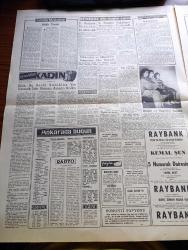 Zafer Gazetesi - 12 Nisan 1960 - Cumhuriyet Halk Partisinin Tahrikleri Devam Ediyor - Ürdün Kralı Hüseyin 14 Nisan'da Türkiye'ye Geliyor - Başvekil Adnan Menderes'in Rusya'yı Kruşçef'in Türkiye'yi Karşılıklı Ziyaretleri - Demokrat Parti Milletin İtimadına Her Zaman Mazhar Olmuştur - İstanbul Hukukunda Diploma Suistimali Tahkik Ediliyor - İtalya'da Tambroni Hükümeti Dün İstifa Etti - Otuz Yıllık PTT'ciler İçin Jübile Yapıldı -  Meşhur Sinema Yıldızı Pier Angeli Fotoğraf - Günün Makalesi Silah Yarışı Yazan Dallar Kayıhan - Karanlıktaki Kadın Yazan Frank Slangher Yazı Dizisi -  İngiliz Sanatçısı Earl Crawford Geliyor - Anthony Eden'in Siyasi Hatıraları Yazı Dizisi - Beyaz Irkçılığın Dört Şampiyonu - Tek Kurşunla Vurulanlar Yazı Dizisi - Lefter Küçükandonyadis Suat Mamat Ve Antrenör Küçük Halil'e  İhtar Var - Milli Ligin 31. Haftasına Yarın Galatasaray Fenerbahçe Karşılaşması İle Başlanacak - Brüksel Otomobil Yarışının Neticeleri - İstanbul'da Milli Lig Saatleri Değiştirildi
