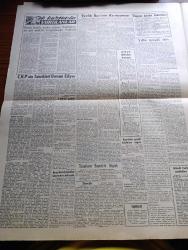 Zafer Gazetesi - 12 Nisan 1960 - Cumhuriyet Halk Partisinin Tahrikleri Devam Ediyor - Ürdün Kralı Hüseyin 14 Nisan'da Türkiye'ye Geliyor - Başvekil Adnan Menderes'in Rusya'yı Kruşçef'in Türkiye'yi Karşılıklı Ziyaretleri - Demokrat Parti Milletin İtimadına Her Zaman Mazhar Olmuştur - İstanbul Hukukunda Diploma Suistimali Tahkik Ediliyor - İtalya'da Tambroni Hükümeti Dün İstifa Etti - Otuz Yıllık PTT'ciler İçin Jübile Yapıldı -  Meşhur Sinema Yıldızı Pier Angeli Fotoğraf - Günün Makalesi Silah Yarışı Yazan Dallar Kayıhan - Karanlıktaki Kadın Yazan Frank Slangher Yazı Dizisi -  İngiliz Sanatçısı Earl Crawford Geliyor - Anthony Eden'in Siyasi Hatıraları Yazı Dizisi - Beyaz Irkçılığın Dört Şampiyonu - Tek Kurşunla Vurulanlar Yazı Dizisi - Lefter Küçükandonyadis Suat Mamat Ve Antrenör Küçük Halil'e  İhtar Var - Milli Ligin 31. Haftasına Yarın Galatasaray Fenerbahçe Karşılaşması İle Başlanacak - Brüksel Otomobil Yarışının Neticeleri - İstanbul'da Milli Lig Saatleri Değiştirildi