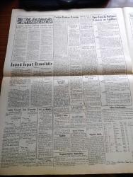 Zafer Gazetesi - 13 Nisan 1960 - Demokrat Parti Meclis Grubunun Neşrettigi Tebliğ - Meclise Verilecek Tahkikat Takriri İttifakla Tasvip Ve Kabul Olundu - Sanayici Tüccar İş Adamı Ve Bankacıların İsmet İnönü'ye Protestosu - Germencik'te Vuku Bulan Zelzele Münasebetiyle Başvekil Adnan Menderes'in Aydın Valisi Hilmi İncesulu'ya Telgrafı - Doktor Fazıl Küçük Kıbrıs Üsler Mevzuunda Yeni Bir Teklifte Bulundu - Brigitte Bardot Eisenhower'a Chessman'ın Affı İçin Mektup Gönderdi - Son Yılların Sanat Olayları Yazan Nuri Sami Koral - Karanlıktaki Kadın Yazan Frank Slangher Yazı Dizisi - Şerefinize Adlı Eser Sahneye Kondu - Güney Kore'de Dün Özel Hal İlan Edildi - Anthony Eden'in Siyasi Hatıraları Yazı Dizisi - İki Yıl Sonra Ay'a İnsan Gönderilecek - Doğu Batı Silahsızlanma Konferansında Görüşmeler - Tek Kurşunla Vurulanlar Yazı Dizisi - Turizm Bankası Kanunu - Spor Toto'da Haftanın Tahmin Ve Tahlilleri - En Büyük İddiası Rekabet Ve Prestij Olan Maç Galatasaray Fenerbahçe - Samsun Güven Otobüsleri