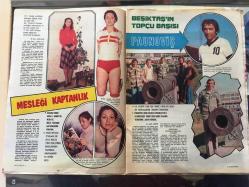 HAYAT SPOR DERGİSİ - 14 ARALIK 1977 - SAYI: 50 -KAYSERİSPOR 1977 TAKIM KADROSU POSTERİ - İZMİRSPOR 1977 TAKIM KADROSU POSTERİ - HATAYSPOR 1977 TAKIM KADROSU POSTERİ - PAUNOVİÇ, BEŞİKTAŞ - VEYSEL SERÇE - FENERBAHÇE BOMBA GİBİ - GALATASARAY - ERDEN GÜLEY - TRABZONSPOR - HALİT KIVANÇ - BREZİLYA'NIN YENİ MİLYONERİ ZİCO - GÜLNAZ ENSÜ - SALİH SEZER - SÜPER KUPA GALİBİ LİVERPOOL - OĞUZ LEVENT - TARIK BİLGİN - OĞUZ LEVENT - CEM ATEBEYOĞLU - ABDÜLKADİR KÜÇÜKGÖZLÜ - MİLLİ AMİGO BİROL - MEHMET OSMAN - SOVYET SPOR BAKANI DENİSSOV - HAMDİ SERPİL TÜZÜN - KENNY DALGLISH - CEM ATABEYOĞLU - ERDEN GÜLEY - ARKA KAPAK, ESKİŞEHİRSPOR'LU İSMAİL ARCA POSTERİ - POSTERLİ 32 SAYFA TAM TAKIM SPOR DERGİSİ