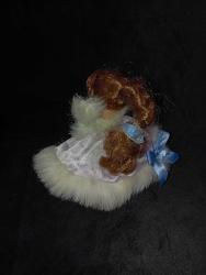 90 lardan tonka cips cake oyuncak bebek. 15 cm boyunda  Detaylı resimler eklenmiştir