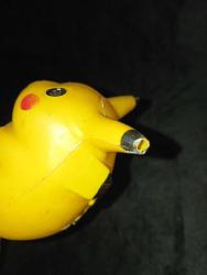 90 lardan Pokemon oyuncak . Pil kapağı yok. Kulağı delik Üst kisim kumbara model