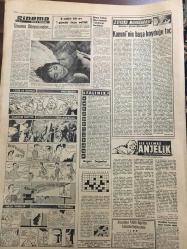 YENİ SABAH GAZETESİ 12 AĞUSTOS 1962 YIL :25 SAYI :8410---Turistlerden döviz alım ,satımı serbest ---Planlama Müsteşarı Kendini Hükümetten Yetkili Görüyor --EMİNSU lar MBK ,Temelliler ve Başbakan a şiddetle çattı --Necdet Elmas a silah veren belli oldu ---Ruslar 3. adamı da fezaya fırlattı ---Çıplak cesedin hüviyeti ve kaatili belli olmadı --Arjantin de asiler başkente yürüyor --GMC ile çarpışan tren devrildi ,14 yaralı var --Barzani Kasım ı dize getiriyor ---Kalın Kafalı Hasbi bey :Siyavuşgil --Bir şahıs 4 çocuğunun gözü önünde boğuldu ---Afrika Devletleri Konferansı Kapandı --Bayan Kennedy Eğleniyor ---Beşiktaş Taksime 5-0 Galip --B.Spor :3 Y.Direk :2 ---Atletizmde Yunan Takımı 59-47 Galip --Milli ve Mahalli Lig Yeniden Kurulmalı ---Açık tribüne krş zam yapıldı --Şeref Kupası Finali Bu Akşam Oynanacak ---Komşunun evini ateşe verdi --İnönü ye göre sayı değil kalite mühim ---Türkiye kuduz da 3. geliyor --AP lideri 22 Şubata Apaydın Sebep oldu ---Radyo Programları --