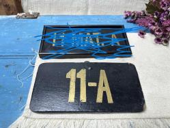 11 - A - Eski Okul Sınıf Şube Tabelası - Lise Sınıf Numarası - Cafe Hotel Dekoru