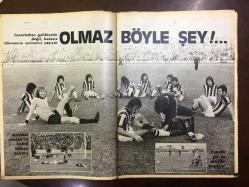 HAYAT SPOR DERGİSİ - 22 EKİM 1975 - SAYI: 43 - CİLT: 4 - VEFA SPOR 1975 TAKIM KADROSU POSTERİ - TEKİRDAĞSPOR 1975 TAKIM KADROSU POSTERİ - GALATASARAY - ESKİŞEHİRSPOR - KAYAHAN TÜRKÇÜ - TRT ve SPOR - İBRAHİM İŞSEVENLER - OKAN YÜKSEL, İZMİR MEKTUBU - ADANA MEKTUBU, ALİ HOŞFİKİRER - ZONGULDAK MEKTUBU, GÖNÜL ALIŞIR - BURSA MEKTUBU, İBRAHİM İŞSEVENLER - PERMA-SHARP REKLAMI - DİDİ ve FENERBAHÇE - TEKİN ONAY, BEŞİKTAŞ, DÜŞVAR İYİİŞ - BÜLENT ÖZYAZICI - OLAYLI ESKİŞEHİRSPOR FENERBAHÇE MAÇI, ESKİŞEHİRSPORLU TARAFTARLRIN BAŞINI TAŞLA YARDIKLARI FENERBAHÇE KAPTANI YILMAZ - BÜLENT ÖZYAZICI - MECİT AVCI - OKAN YÜKSEL - FATİH TERİM - İSKENDERUNSPOR - AKAY EREN - CAHİT SAĞLIK - FAHRİ İKİLER - İRFAN RUSÇUKLU - KEMAL ÖZUĞUR - LİDER KOCAALİSPOR - METİN TÜRKMENOĞLU - AHMET ÇUHACI - LÜTFÜ DAĞDAŞ - SABRİ HOCA - YALÇIN ÇINAR - SADETTİN UÇKUNOĞLU - MEHMET EMİN POLAT - ERHAN ÜNAL - TURGAY RENKLİKURT - ARKA KAPAK, TEKİRDAĞSPOR POSTERİ - POSTERLİ 32 SAYFA TAM TAKIM SPOR DERGİSİ