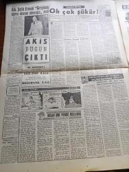 Vatan Gazetesi - 31 Mayıs 1960 - Allah Taksiratını Affetsin Yazan Ahmet Emin Yalman Köşe Yazısı - Namık Gedik İntihar Etti - Kabine Çok Mühim Kararlar Aldı - İspat Hakkı Tanınıyor - Yeni Rejim Tanınıyor - Sıtkı Yırcalı Tekrar Nezarete Alındı - İsmet İnönü'ye Tezahürat Yapıldı -  Adnan Menderes'in Hakikate Uymayan Demeci - İnsan Bir Yerde Bellidir Yazan Mehmet Seyda Yazı Dizisi - Salıdan Salıya Yazan Behçet Kemal Çağlar Köşe Yazısı - Abdülmecidin Haremi Hümâyunu Yazan Nahit Sırrı Örik Yazı Dizisi -  Kanlı Perşembe Yazan Sadun Tanju Yazı Dizisi - Onları Gördüm Yazan Emil Galip Sandalcı Köşe Yazısı - Adnan Menderes'in Büyük Hayallere Kurduğu Park Oteldeki Dairesi Şimdi Bomboş - Gece Gondolları Yazan Albert Jean Yazı Dizisi - Lüp Lüp Amca Çizen Ric - Tonton Agah Çizen Sade Yalçın - Stiv Roper Çizen Saunders Ve Waggon - Milli Harekatın Üçüncü Gününde İstanbul Ankara Ve İzmir fotoğraflar - Tahkik Komisyonunun 1960 Modeli Lüks arabası Davutpaşa Kışlasında Fotoğraf - 28 Nisan'da Şehit Düşen