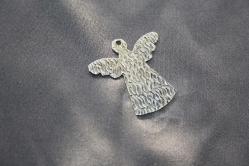 MELEK KOLYE UCU   %100 ORJİNAL GÜMÜŞ  DETAYLAR RESIMLERDE (DELİKLİ RAF YUVARLAK KUTU