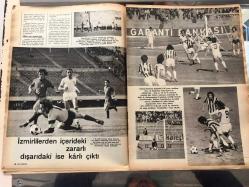 HAYAT SPOR DERGİSİ - 17 NİSAN 1974 - SAYI: 7 - GALATASARAY 1974 TAKIM KADROSU POSTERİ - TRABZONSPOR 1974 TAKIM KADROSU POSTERİ - ADANASPOR 1974 TAKIM KADROSU POSTERİ - FENERBAHÇE VE DİDİ - CEMİL TURAN - TJK HİPODROMDA ŞİKE İHBARI - ODHAN BAYKARA - MUHARREM ATİK - DR. ERTUĞRUL AKINCI - FENERBAHÇE, BEŞİKTAŞ - DOĞAN ATILGAN - FUJİ MEHMET - PERMA-SHARP REKLAMI - ARMAĞAN ASENA - ÖMER KARADAĞ - CEM ATABEYOĞLU - ARKA KAPAK RAŞİT KARASU, ADANA SPOR - POSTERLİ 32 SAYFA, TAM TAKIM SPOR DERGİSİ