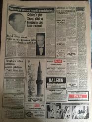 YENİ SABAH GAZETESİ 11 ARALIK 1961 YIL :24 SAYI :8171---Ayla ya benzeyen kız bulundu --Kabine uzun süren bir toplantı yaptı --Memurlar için af kanununda tadilat istendi ---Zonguldak ta dört maden işçisi öldü ,7 yaralı var ---Çürük ve hileli şekilde mal imali önlenemiyor ---Doğu da soygunlar hala devam ediyor ---S.Ragıp ,Minareden düşmeyen bilmez dedi --Ravenna Mozayikleri :Siyavuşgil --İşçilerin yılın son günü için büyük miting tertipliyor ---Bir deli polisi yaraladı ---Radyo Programları ---Adenauer -de Gaulle tam anlaşamadılar---Çelikbaş a göre Sanayi ,planlı ve koordine bir şekil içinde çalışmalı --Tarihi bir mangal 7500 liraya satıldı ---Galatasaray -Beşiktaş----MTTB Yedek öğretmenliğe itiraz ediyor --Galibiyet kaçıran Galatasaray oldu :0-0--Çamur ,hakem ve Galatasaray ---Karşıyaka :2 İzmirspor :0 Altınordu :1 Yeşildirek :1---Favori G.Birliği Ş.Hilale 2-1 mağlup ----Fiorentina dün 2-0 galip geldi --Göztepe  3 puanla dönüyor ---