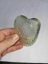 Eskilerden kap formunda cam küllük