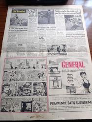 Hürriyet Gazetesi - 1 Mart 1960 - Meclis Adnan Menderes'in Sert Nutku İle 4 Nisana Kadar Tatile Girdi - Üsküdar Vapuru Kazası Kurbanları Bugün Anılıyor - Batı Trakya'da 15 Türk Hristiyan Yapıldı - CHP Van Mebusu Tevfik Doğuışıker 3 Van Mebusu Aleyhine Alacak Davası Açtı - Son 15 Gün Meclis 143 Saat Süren Yorucu Ve Kavgalı Bir Çalışma Yaptı - Liseler Şampiyonası Kanlı Kavga İle Bitti - Dolmabahçe Stadında Yapılan Son Maçta Kabataş Lisesi Kazanamayınca Taraftarları Hücuma Geçtiler - Beni Bırakma Aşk Romanı Yazan Harold Robbins Yazı Dizisi - Dedektif Nik'in Maceraları Çizgi Roman - Büyük Sanatkar Arif Sami Toker - Spor Toto'yu Ne Şekilde Nasıl Oynayacaksınız - Ordu Takımı Kahire'de - Federasyonu Kupası Basket Şampiyonası - Boksör Archie Moore'a Rakip Aranıyor - Galatasaray Adalet Maçı - Can Bartu - Fatoş Çizgi Roman - Güngörmüşler Çizgi Roman - Gökler Hakimi Gordon Çizgi Roman - Nilüfer Çizgi Roman - Fenerbahçeli Muhaliflerin İdare Heyeti Listesi Tesbit Edildi - Fikret Kırcan