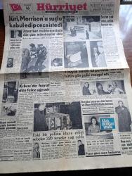 Hürriyet Gazetesi - 16 Mart 1960 - Jüri Bir Eri Öldürüp 11 Eri Yaralayan Morrison'u Suçlu Kabul Edip Ceza İstedi - Güney Kore'de Seçim Kanlı Hadiselere Sebep Oldu - Seçim Yok Ama Seçim Havası Var - Kıbrıs'ta Hayat Dün Felce Uğradı - Burgiba'nın Oruca Dair Kararı Ve Mısır Müftüsünün Fetvası - Beni Bırakma Aşk Romanı Yazan Harold Robbins Yazı Dizisi - Dedektif Nik'in Maceraları Çizgi Roman - İstanbul Operasının Biletleri Yarın Satışa Çıkıyor - Avrupa Aristokrasisinde Yeni Bir Skandal - Kalp Aldanmaz Aşk Ve Macera Romanı Çizen Faruk Geç - Dore Orlando Melike Rolü Oynamaktan Sıkıldı Fotoğraf - Caz Dünyasından Son Haberler Matilda 8 Lisana Çevrildi - Fenerbahçe Stadı Nasıl Olmalıdır Yazan Eşref Şefik - Brezilyalı Tenisçi Maria Eshter'in Heykeli Dikilecek - Galatasaray Bugün Kıbrıs'ta Gençlikgücü İle Oynuyor - Fatoş Çizgi Roman - Güngörmüşler Çizgi Roman - Gökler Hakimi Gordon Çizgi Roman - Nilüfer Çizgi Roman