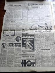 Hürriyet Gazetesi - 17 Mart 1960 - İstanbul Ankara Arası Kara Yolculuğu Bir Saat Kısaltılıyor - İstanbul'un Tanınmış Güzellerinden Ayfer Tatari'yi Gece Saat 5 te Aşığı Hastanelik Etti - Morrison Hafif Bir Ceza İle Kurtuldu - CHP Genel Merkezinde Seçim Nöbeti Başladı - Troçki'nin Katili Nerede Oturacak - Dedektif Nik'in Maceraları Çizgi Roman - Eminzade Zeytinyağı - Kalp Aldanmaz Aşk Ve Macera Romanı Çizen Faruk Geç - Poker Play Traş Bıçağı - Mısır Müzesinden 25 Bin Parça Eser Nasıl Çalındı - ÇBS Boya - Fenerbahçe İstanbulspor'u Zor Yendi - Güreşçilerimiz Bugün Bulgaristan'a Gidiyor - Galatasaray Dün Kıbrıs'ta Gençlikgücü'nü 15 1 Yendi - Vefa İle Kasımpaşa Yenişemedi - Fatoş Çizgi Roman - Güngörmüşler Çizgi Roman - Gökler Hakimi Gordon Çizgi Roman - Nilüfer Çizgi Roman - Türkiye İtalya Amatör Milli Takımları Maçı Tehir Edildi - Beşiktaş Pazar Günü Taksim İle Hususi Maç Yapacak