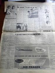 Hürriyet Gazetesi - 17 Mart 1960 - İstanbul Ankara Arası Kara Yolculuğu Bir Saat Kısaltılıyor - İstanbul'un Tanınmış Güzellerinden Ayfer Tatari'yi Gece Saat 5 te Aşığı Hastanelik Etti - Morrison Hafif Bir Ceza İle Kurtuldu - CHP Genel Merkezinde Seçim Nöbeti Başladı - Troçki'nin Katili Nerede Oturacak - Dedektif Nik'in Maceraları Çizgi Roman - Eminzade Zeytinyağı - Kalp Aldanmaz Aşk Ve Macera Romanı Çizen Faruk Geç - Poker Play Traş Bıçağı - Mısır Müzesinden 25 Bin Parça Eser Nasıl Çalındı - ÇBS Boya - Fenerbahçe İstanbulspor'u Zor Yendi - Güreşçilerimiz Bugün Bulgaristan'a Gidiyor - Galatasaray Dün Kıbrıs'ta Gençlikgücü'nü 15 1 Yendi - Vefa İle Kasımpaşa Yenişemedi - Fatoş Çizgi Roman - Güngörmüşler Çizgi Roman - Gökler Hakimi Gordon Çizgi Roman - Nilüfer Çizgi Roman - Türkiye İtalya Amatör Milli Takımları Maçı Tehir Edildi - Beşiktaş Pazar Günü Taksim İle Hususi Maç Yapacak