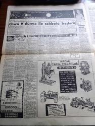 Hürriyet Gazetesi - 24 Mart 1960 - Boğaz Ağzında Dün Bir Şarap Tankeri Battı 13 Denizci Kayıp - Fas Bandıralı Gemiye Roket Atıldı Fakat Personel Kurtarılamadı - Çamur Yağışı Dün Sabaha Kadar Sürdü - Güney Afrika'da Siyahlar Dün İşbaşı Yapmadı - Rauf Denktaş Lefkoşa'dan Uçakla Ankara'ya Geldi - Saidi Nursi Öldü - İslahiyede Kalp Krizi Geçiren Saidi Nursi Urfa'da Bir Otelde Öldü - Kruşçef Paris'te 12 Bin Polis Birden Kızıl Lideri Koruyor - Beni Bırakma Aşk Romanı Yazan Harold Robbins Yazı Dizisi - Dedektif Nik'in Maceraları Çizgi Roman - Kalp Aldanmaz Aşk Ve Macera Romanı Çizen Faruk Geç - Amerikalıların Güneşe Gönderdiği Öncü V Dünya İle Sohbete Başladı - Allah Çocukları Unuttu Yazan Oya Baydar Yazı Dizisi - Adnan Şenses Fakir Şarkıcı Filminde - Türkiye Basketbol Şampiyonası Dün Başladı - Galatasaray Darüşşafaka Maçı Kavgalı Oldu -  Feriköy Vefa'ya Dün Şans Tanımadı - Gündüz Kılıç Feriköy'den Ayrılıyor Mu - Fatoş Çizgi Roman - Güngörmüşler Çizgi Roman - Gökler Hakimi Gordon Çizgi Roman