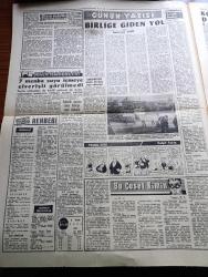 Havadis Gazetesi - 3 Ocak 1961 - Milli Birlik Komitesi Üyesi Sıtkı Ulay Dün Ulaştırma Vekilliğinden İstifa Etti - Yusuf Kemal Tengirşek'in İsmet İnönü'den Daha Yaşlı Olduğu İçin Başkanlık Etmesi Muhtemel -  Yassıada'da Sanıklar Dün De Aileleri İle Görüştüler - Laos Hür Dünyadan Dün Yardım İstedi - 4700 Yıllık Bir Sümer Mabedi Bulundu - Etna Yanardağı İntifaya Devam Ediyor - Fransız Polisi Samsun Vapurunda Esrar Buldu - Bir Bakıma Yazan Orhan Seyfi Orhon Köşe Yazısı - Temel Reis Çizen Ralph Stein - 7 Memba Suyu İçmeye Elverişli Görülmedi - Erkek Berberler Cemiyet Kurdular - Bu Ceset Kimin Yazan W. J. Yazı Dizisi - Komünizm Ve Dış Ticaret - İzmir'de Yeni Merkez Hal Dün Törenle Açıldı - Kraliçe Farah'ın Tam Saadetini Şah'a Benzeyen Bebeğe Veriyor - Soprano Maria Callas Kaprislerinden Vazgeçerek Scala'ya Döndü - Ayhan Elmastaşoğlu Galatasaray'da - Güven Önüt Dün Beşiktaş'la Mukavele İmzaladı - Tottenham 25. Maçında Da İki Puan Aldı - Galatasaray'a Beşiktaş'tan Tebrik Telgrafı Geldi