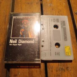 NEIL DIAMOND / HOT AUGUST NIGHT / KASET