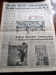 Havadis Gazetesi - 9 Ocak 1961 - Bakanlar Kurulunun Toplantısı - New York Times Türkiye'yi Övüyor- Kurucu Mecliste Bugün Başkanlık Seçimi Var - Cezayir İçin Referandum Başladı - Et Fiyatları İşkembecileri Sıkıntıya Soktu -  Beyaz Bir Fil Bulundu - Yaşar Doğu Vefat Etti - Esnaf Kredi Bankasının Tasfiyesi Lüzumlu Görüldü - Açış Nutku Yazan Orhan Seyfi Orhon Köşe Yazısı - Bu Ceset Kimin Yazan W. J. Yazı Dizisi - Gazetelerden Başlıklar -  Buğday Un Ekmek Yazan Ruhi Yıldırım - Kübada Durum - Üniversite Köşesi - 60 Lık Gary Cooper Cazibe Kralı Seçildi - Affetmeyen Kadın Yazan Jean P. Moerau Yazı Dizisi - Belçika Kraliçesi İle Kralının Gizli Dertleri - Ordu Milli Takımımız Irak Takımını Yendi 4 1 -  İzmir'de Beşiktaş Rapid'i Mağlup Etti - Balkan İkincileri Turnuvasında Fenerbahçe Levski Yenişemedi
