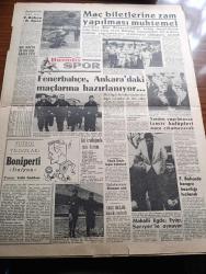 Havadis Gazetesi - 8 Şubat 1961 - 43.600.000 Dolarlık Yardım Çerçevesi Dahilinde Bol Miktarda İhtiyaç Maddesi İthal Edilecek - Yassıada'da Duruşmalar Yarın Başlıyor - Bulgurdağ'da Petrol Araması Hızlanıyor - Sivil Havacılık - Partilerin Kuruluş Hazırlıkları Hareretli Safhaya Girdi - Ege Üniversitesi Tıp Fakültesi Öğrencileri Tazminat Davası Açtı - Peter Zaroviç Tankerindeki Yangın Dün Söndü - Bozuk Ekmek Çıkaran Fırın Sayısı Azalıyor - Tecrübe Maymunu İnsan Yazan Orhan Seyfi Orhon Köşe - Temel Reis Çizen Ralph Stein - Kaçak Radyo Satan Şahıs Dün Yakalandı - Küba Basını Amerika'ya Hücuma Tekrar Başladı - Gazetelerden Başlıklar - Dünyanın En Büyük Motor Sergisi Londra'da Açıldı - Müzik Radyo Yazan Faruk Yener - Brigitte Bardot'u Karşı Panzehir - 40 Yaşından Büyükler İçin Polyo Aşısı - Basketbolda Tehir Maçı Fenerbahçe Beyoğluspor - Maç Biletlerine Zam Yapılması Muhtemel - Galatasaray'ı Mecmuası Çıktı - Futbol Yıldızları Boniperti İtalyan Yazan Vefki Türkkan - Gol Krallığında Son Durum -