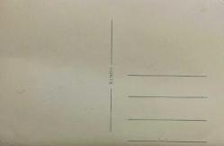 Davette gülümseyerek poz veren bir grup kadın ve erkek fotoğrafı .ORİJİNAL SİYAH & BEYAZ, 14 x 9cm EBADINDA - 1940'LAR, 1950'LER, 1960'LAR ve 1970'LER