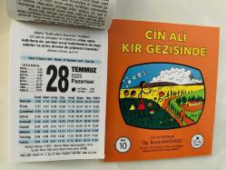 28 Temmuz 2025 hediyelik orijinal Fazilet takvim yaprağı (Cin Ali kitabı hediyeli:)