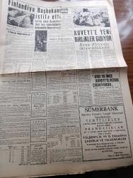Ulus Gazetesi - 5 Temmuz 1961 - İnönü'nün Konuşmaları Yazan Yakup Kadri Karaosmanoğlu Köşe Yazısı - Evet Ve Hayır'ın Ötesinde Yazan Bülent Ecevit Köşe Yazısı - Cemal Gürsel Yanıltmak Şaşırtmak İsteyenlere Kanmayınız - Nizamın Temeli Yeni Anayasadır - Cemal Gürsel'in Basın Toplantısı Yarın - Anayasa Vatanseverce İşbirliğinin Mahsulüdür - Ahmet Şükrü Esmer Köşe Yazısı - Varlık'ın 28 Yılı Yazan M. Sunullah Arısoy - Finlandiya Başbakanı Vieno Sukselainen İstifa Etti - Kuveyte Yeni Birlikler Gidiyor - Tim Morton Ölüm Nöbeti Çizgi Roman - Londra'yı Kurtaran Adam Nakleden Güney Evcimen - Yalnızlar Yazan Erhan Bener - Bulmaca - Barcelona Metin Oktay'a 800 Bin Lira Veriyor -  Karşıyakalı Futbolcu Ogün Altıparmak Hava Alanından Döndü - Büyük Yıldız Zeki Müren Göl Gazinosunda - Avrupa Şampiyon Kulüpler Turnuvasında Fenerbahçe İkinci Turda Oynayacak - Beşiktaş Takımı Şeref Görkey'in Görevine Son Verdi - Hacettepe Kongresi - Güreş Federasyonu İkincil Başkanı Fethi Gürsoytrak