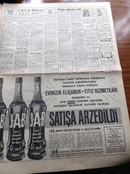 Hürriyet Gazetesi - 5 Haziran 1961 - Amerika ile Sovyetler Arasında Bütün Seviyelerde Temaslar Devam Edecek - Kennedy İle Kruşçef'in Viyana'daki Toplantısı Sona Erdi - Ayrılırken Kennedy Gülüyor Kruşçef Sabit Nazarla Bakıyordu - CHP de Kasım Gülek Yüzünden İkilik Mevcut - Kepez Elektrik Santrali Ay Sonunda Hizmete Giriyor - Harice Seyahat İçin 200 Dolar Almak Şart - Kadın Ticaretine Paydos - Gün Battıktan Sonra Aşk Romanı Yazan Elizabeth Seiffert Yazı Dizisi - Cezayir Davası Yazan M. Feridun Bellisar - Namık Kemal Şilebi Okul Gemisi Olarak Kullanılacak - Dedektif Nik'in Maceraları Çizgi Roman - Yunus Emre İçin Yeni Bir İddia İleri Sürülüyor - Mavi Ufuklar Aşk Ve Macera Romanı Çizen Faruk Geç - Defterimi Kapıyorum Aşk Romanı Fazıla Atabek Yazı Dizisi - Serbest Güreşte Üçüncü Olabildik - 1 Numaralı Tenisçimiz Nazmi Bari Şampiyon - Karşıyaka Ogün Altıparmak'ı Bırakmak İstemiyor - Fatoş Çizgi Roman - Güngörmüşler Çizgi Roman - Gökler Hakimi Gordon Çizgi Roman - Ülker Bisküvi
