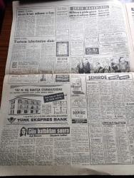 Hürriyet Gazetesi - 13 Haziran 1961 - Cumhuriyet Halk Partisi Tahrike Kapılmayacak - Cemal Gürsel Cemal Madanoğlu İle Başbaşa Yemek Yedi - Bu Yıl Sigara Fiyatlarında İndirim Yok - Dünya Bankası Yirmi Milyon Dolar Veriyor - Sabık Başvekil Adnan Menderes'in Avukatı Burhan Apaydın İle Zihni Kanmaz Mahkum Oldu - Sabıklar Doğruyu Şimdi Anlamışlar - Toto İkramiyesiyle Uçak Alıp Seyahate Çıkmışlar - Gün Battıktan Sonra Aşk Romanı Yazan Elizabeth Seiffert Yazı Dizisi - Hilton'a 6 Yılda Giren Para 6 Milyon Dolar - Dedektif Nik'in Maceraları Çizgi Roman - Prenses Süreyya Yeni Bir Hayata Kavuşmak Üzere - Mavi Ufuklar Aşk Ve Macera Romanı Çizen Faruk Geç - Defterimi Kapıyorum Aşk Romanı Yazan Fazıla Atabek Yazı işleri - İnternationale Kulübü Pele'ye  7 Milyon 700 Bin Lira Teklif Etti - Greaves Milan Forması İle - Feriköy Antrenör Kutik'le Prensip Anlaşmasına Vardı - Fatoş Çizgi Roman - Güngörmüşler Çizgi Roman - Gökler Hakimi Gordon Çizgi Roman - Nilüfer Çizgi Roman - Fenerbahçe Kampa Giriyor