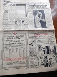 Hürriyet Gazetesi - 13 Haziran 1961 - Cumhuriyet Halk Partisi Tahrike Kapılmayacak - Cemal Gürsel Cemal Madanoğlu İle Başbaşa Yemek Yedi - Bu Yıl Sigara Fiyatlarında İndirim Yok - Dünya Bankası Yirmi Milyon Dolar Veriyor - Sabık Başvekil Adnan Menderes'in Avukatı Burhan Apaydın İle Zihni Kanmaz Mahkum Oldu - Sabıklar Doğruyu Şimdi Anlamışlar - Toto İkramiyesiyle Uçak Alıp Seyahate Çıkmışlar - Gün Battıktan Sonra Aşk Romanı Yazan Elizabeth Seiffert Yazı Dizisi - Hilton'a 6 Yılda Giren Para 6 Milyon Dolar - Dedektif Nik'in Maceraları Çizgi Roman - Prenses Süreyya Yeni Bir Hayata Kavuşmak Üzere - Mavi Ufuklar Aşk Ve Macera Romanı Çizen Faruk Geç - Defterimi Kapıyorum Aşk Romanı Yazan Fazıla Atabek Yazı işleri - İnternationale Kulübü Pele'ye  7 Milyon 700 Bin Lira Teklif Etti - Greaves Milan Forması İle - Feriköy Antrenör Kutik'le Prensip Anlaşmasına Vardı - Fatoş Çizgi Roman - Güngörmüşler Çizgi Roman - Gökler Hakimi Gordon Çizgi Roman - Nilüfer Çizgi Roman - Fenerbahçe Kampa Giriyor