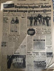 YENİ SABAH GAZETESİ 9 OCAK 1964 YIL :26 SAYI :8918--Larnaka da 5 bin Türk muhasara altında --Makarios Taksim için ısrar edilirse masayı  terk edecekmiş --İstanbul da bir imar şurası  teşkil ediliyor ---Gaziosmanpaşa da ilk nikah dün kıyıldı --Nüfus cüzdanı ile oy verilmesi için teklif yapıldı --Basın Enstitüsü Makarios  u Protesto Etti --Hortlak gibi :Siyavuşgil --Ataş grevi Çukurova da yakıt buhranı yaratıyor --Doğu Berlinli 5 Kişilik Bir Aile Hürriyeti Seçti ---Brigitte Bardot ile alakalı bir skandal ortaya çıkarıldı ---Sinemalar ,Tiyatrolar ---Doğu da açlık baş gösterdi --Oran da nümayişler oldu --Beşiktaş bugün Fenerbahçe ise yarın kampa giriyor --Şenol ve Birol Fenerbahçe Beşiktaş ı bizsiz de mağlup edecek diyor --Yaşar Doğu için toplanan paralar ailesine  verilmedi --Spor -Toto nun  esasları  tespit edildi --Her gün 40-50 Türk Kıbrıs ı  terk ediyor --Bayrak Radyosundan sonra Sancak Radyosu kuruldu --İnönü nün mesajı üzerine devletler  harekete geçti ---