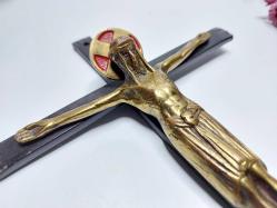 Eskilerden Hz. İşa Biblosu - Eski Pirinç Hz İsa Biblo - Çarmıha Gerilmiş İsa Duvar İkonası