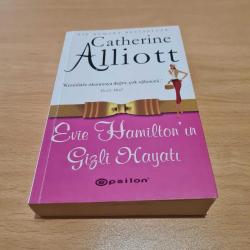 Evie Hamilton'ın Gizli Hayatı