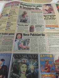 SABAH MELODİ GAZETESİ VE SABAH TELERAMA GAZETESİ KADINLARA ÖZEL - 30 Haziran 1993 -Karikatürler-Walt Disney/Boncuk-Mort Walker-Dick Browne/Bizim Aile-Tom Armstrong/Marvin-Graham Allen-John Dodd/Kral Kedi-Süleyman Turan/Dön Artık-Astroloji-Bülent Kısa-Klinik-Meltem Pusat-Telerama Programı-Sabah Filmleri-Öğlen Filmleri-Akşam Filmleri-Erdoğan Sevgin-radyo televizyon yüksek kurulu-ali poyrazoğlu-seninki benden kara-neco pakistan'da-mahallenin muhtarları-erkan can-sibel tan-üstten batum-ayşen gruda-aykut oray-dursun Ali sarıoğlu-hülya erçel-büyükçekmece-ayten gümüş-insanlık hali-güner ümit-turnike-haydarpaşa-melih gülgen-kadir inanır-geniş aile-kaçaklar-seni yakacaklar-ibrahim tatlıses-perihan savaş-necla nazır-Ekrem bora-çocuk ve deniz-ördekten hikayeler-yarınları ararken-haberler-seç bakalım-amiral battı-saklambaç-anılarla müzik-tenis turnuvası-3 kişilik dünya-kırık çanaklar-haberler-hava durumu-turgut özatay