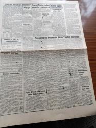 Son Havadis Gazetesi - 10 Haziran 1961 - Basın Ve CHP Yazan Gökhan Evliyaoğlu Köşe Yazısı - Cemal Madanoğlu İstifa Etti - İsmet İnönü'nün Akrabaları Kasım Gülek'i İstemiyor - Adalet Partisi İl Başkanlarını Toplantıya Çağırdı - Yassıada'da Ayşe Günel Dünkü Duruşmada Bayıldı - Kim Mecmuasının Bir Haberi Daha Asılsız Çıktı - Osman Bölükbaşı Mucur'a Gitti - İzmir Avukatları Hakim Abdullah Arı'yı İstiyor - 3. Dünya Harbinin İçindeyiz Yazan Nejat Arıkan Yazı Dizisi - Sarı Çizmeli Yazan Adviye Fenik - Türkiye'de Komünist Hareketleri Hazırlayan İlhan Darendelioğlu Yazı Dizisi - General Kasım'a Suikast Yapanlar Asılmayacak - Yassıada'da Perşembe Günü Yapılan Duruşma - Vatan Cephesi Davasında Sanıkların Müdafaaları - Basından Özetler - Bedava Ford Consul Otomobil - Necmi Mutlu Metin Oktay Ve Lefter Küçükandonyadis Hasta - Fenerbahçe B. Ahmet'i Transfer Etmek İstiyor - Vefa Kongresi 18 Haziran'da - Barselona Transfere Başladı - Vali Kupası Bugün Başlıyor - Arı Hafiye Çizen Harry Smith