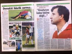 GELİŞİM SPOR DERGİSİ - 26 EKİM 1988 - SAYI: 12 - GALATASARAY, FENERBAHÇE, BEŞİKTAŞ - SCHUMACHER - ERGUN HİÇYILMAZ - RIDVAN DİLMEN - TAHSİN KAYA - ATTİLA GÖKÇE - BEHZAT ÇINAR - TRABZONSPOR - PERTEV ATASAY - HANS VAN BREUKELEN - TANJU ÇOLAK - HASAN SARIÇİÇEK - MUSTAFA DENİZLİ - GABRIELA SABATİNİ, TENİS - ÇİĞDEM TUNÇ - OĞUZ ÇETİN - HAMİT KAPLAN VE JUDO - AYKUT KOCAMAN - TÜLİN ARTIRIR - HEINZ HERMANN - RADE ZALAD - ARKA KAPAK; CEVAT PREKAZİ POSTERİ - 24 SAYFA TAM TAKIM SPOR DERGİSİ