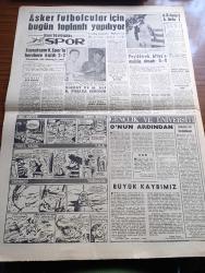 Son Havadis Gazetesi - 21 Haziran 1961 - İzmit Ve Ankara'da Sel Felaketi Devam Ediyor - Basınımızda Geciken Şey Yazan Gökhan Evliyaoğlu - Duruşmalar Bitmeden Seçim Yok - Anayasa Referandumu 9 Temmuzda - Eyüp'te Nakşibendi Tarikatına Mensup 42 kişi Ayin Yaparken Yakalandılar - 3. Dünya Harbinin İçindeyiz Yazan Nejat Arıkan Yazı Dizisi - Sarı Çizmeli Yazan Adviye Fenik - Gericilik İlericilik Meselesi Yazan Nejdet Sancar - Türkiye'de Komünist Hareketleri Hazırlayan İlhan Darendelioğlu Yazı Dizisi - Vizonlu Venüs Yazan John O'Hara Yazı Dizisi - Bozkurtların Ölümü Yazan Nihal Atsız - Turistik Tatil Şehirleri Gönen - Türk Bayrağının Tarihi - Anayasayı İhlal Davasında Sanıkların Sorguları Bitti - Asker Futbolcular İçin Bugün Toplantı Yapılıyor - Futbolcu Şirzat Dağcı Ve Mehmet Ali Kasımpaşa'ya Giriyor - Altay Kalecisi Varol Milli Lige Döneceğiz Dedi - Kırkpınar Güreşleri Tehir Edildi - Arı Hafiye Çizen Harry Smith - Tahta Bacak Çizgi Roman - Dümenço Çizgi Roman Çizen Yurdagün