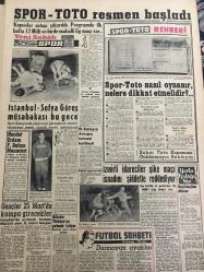 YENİ SABAH GAZETESİ 22 MART 1960 YIL :22 SAYI :7564--Uşak hadiseleri için dün 12 şahit dinlendi ---Ticaret Odası CHP nin yaptığı  teklifi reddetti ---Kültür Hürriyeti Kongresi Basın rejimini tenkid etti --Kayıp öğrenci sayısı artıyor --Bir şilep Haydarpaşa Mendireğine çarptı ---Amerikalı sağır -dilsiz bir kız ,Türk dilsizleri için bir kampanya açacak ---Hayır yarışı : Siyavuşgil ---Amerika da iş hayatını sekreterler  tanzim eder ---G.Afrika da kanlı nümayişler oluyor ---Spor -Toto resmen başladı --İstanbul -Sofya Güreş Müsabakası Bu Gece ---Spor -Toto nasıl oynanır nelere dikkat etmelidir ---Gençler 25 Mart da kampa girecekler --İzmirli idareciler şike maçı isnadını reddediyor ---Morrison ile ilgili protesto telgrafları devam ediyor --Amerika da Ay a üst kurmak için  çalışmalara başladı --Başvekil dün de istirahat etti ---