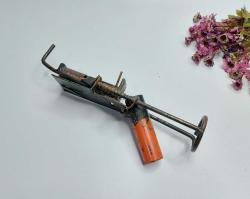 Köstebek Tabancası - Eskilerden Köstebek Avı Alet - Sağlam Demir Alet - E23