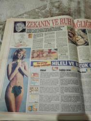 MELODİ GÜNLÜK HAYATIN SESİ Gazetesi-20 Şubat 1992- Yaşanmış aşk hikayeleri -Pembe rüyalar -Süleyman Turan-cici kız-astro-melodi-Bülent Kısa-Gönül abla-unutulmayan aşklar-cinsel bilgiler-George and Lynne-Fred-Perde arkası-Aykut İşıklar- Uzay Savaşçıları -Özel Haber- İstanbul uyuşturucu çemberinde-hülya avşar-magazin dünyası-tayfun hopalı-dünyanın en yaşlı kadını-türk hafif müziği-nükhet duru-tanju okan-perran kutman-oyna kazan-avni musulluoğlu-avrupa'da uyuşturucu-narkotik şube-paris ormanı-beyaz ölüm-mutfak-yiyerek zayıflayın-ergün hiç yılmaz-sultan sofrası-müjde ar-şeniz lakay-ıspanaklı piliç-yer sofraları-ruh sağlığı-hileli ve bozuk gıda-aklınızda olsun-aleminüt yemekler-vitamin deposu-enginarlı yağsız ton balığı-rezalet-tarot-piyale-harika avcı-ümit efekan-selahattin sürer-ekrem bora-neşe aksoy-hakan Balamir-ihtiyar kurt