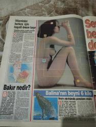 MELODİ GÜNLÜK HAYATIN SESİ gazetesi -18 Şubat 1992- Yaşanmış aşk hikayeleri -Pembe rüyalar -Süleyman Turan-cici kız-astro-melodi-Bülent Kısa-Gönül abla-unutulmayan aşklar-cinsel bilgiler-George and Lynne-Fred-Perde arkası-Aykut İşıklar- Uzay Savaşçıları -Özel Haber- zirveden hırsızlığa-banker servet-kendini köprüden atmıştı-boğaz köprüsü-ay yıldız mayo-otomobil hırsızları-asıl ceyar kocamdır-süleyman günsür-berrin hanım-milletvekili-pamuk eller cebe-murat aydın-pamukbank-alo baş-italyan parlamentosu-çağda sinema oyuncuları derneği başkanı Tarık Akan-oyunculuktan yönetmenliğe-dünyanın en güçlü adamı-iğnesiz şeker tedavisi-az alkol-evimiz-yeni robotlar-kalp ameliyatı-beynimiz devre dışı-balina-dişiliğin simgesi-zayıflama çayı-vejeteryan-yasemin belen-harika avcı-ümit efekan-selahattin sürer-ekran bora-neşe aksoy-hakan Balamir