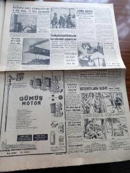 Son Havadis Gazetesi - 29 Haziran 1961 - Tek Parti Zihniyeti Yazan Gökhan Evliyaoğlu Köşe Yazısı - Kuveyt İçin Selim Sarper Mıntıkamızda Sükun Bozulmamalı Dedi - Mukbil Özyörük'ün İstifası Adalet Partisinde Normal Karşılandı - Rektör Seçimleri Yapılmayacak Mı - Ankara Sosyetesi Bir Zina Hadisesi İle Çalkalanıyor - Gazete Dağıtıcıları İşçileri Sendikası Kongre Yaptılar - Denizcilik Bankasında Şef Saltanatı Başladı - Sarı Çizmeli Yazan Adviye Fenik - 3. Dünya Harbinin İçindeyiz Yazan Nejat Arıkan Yazı Dizisi - Türkiye'de Komünist Hareketleri Hazırlayan İlhan Darendelioğlu Yazı Dizisi - Vizonlu Venüs Yazan John O'Hara Yazı Dizisi - Bozkurtların Ölümü Yazan Nihal Atsız - Marion Brando'nun Hayali Hakikat Oldu - Basından Özetler - Yassıada'da Sanık Polis Memurları Müdafaa Yaptı - Lefter Küçükandonyadis Fenerbahçe'yi Mahkemeye Veriyor - Ali Sami Yen Stadının Temeli Bu Hafta Atılıyor - Yeşildirek Kulübü Hakkını İstiyor - Transfer İhtilafları Komitesi Kuruluyor - İstanbul Yaz At Yarışları