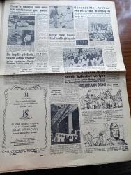Son Havadis Gazetesi - 6 Temmuz 1961 - Bugün Dahil 3 Gün Siyasi Propaganda Yasak - Oy Sandıkları Başında Resmi Üniforma İle Bulunulmayacak - Fırıncılar Ekmeğe De Zam İstiyor - Kemal Kurdaş Korkuya Kapılıp Enflasyona Gitmeyeceğiz Dedi - Bulgar Casusu Yusuf Hocaoğlu Evvelce CHP Üyesi İmiş - Üç Kübalı Pilot Amerika'ya Kaçtı - Rektör Seçimleri İçin Bazı Öğretim Üyeleri Danıştaya Başvuracak - 3. Dünya Harbinin İçindeyiz Yazan Nejat Arıkan Yazı Dizisi - Eşsiz Bulutlar Yazan Françoise Sağan Yazı Dizisi - Türkiye'de Komünist Hareketleri Hazırlayan İlhan Darendelioğlu Yazı Dizisi - Cezayir'in Taksimine Mani Olmak İçin Müslümanlar Grev Yapıyor - General Mc. Arthur Manila'da Konuştu - Kuveyt Maliye Bakanı Kral Suud İle Görüşecek - Moskova Radyosu 10 Ay Önceki Haberleri Veriyor - Bozkurtların Ölümü Yazan Nihal Atsız - Fidel Castro'nun Kardeşi Raul Castro Suikastta Yaralandı - İsrail Bir Füze Fırlattı - Vizonlu Venüs Yazan John O'Hara Yazı Dizisi - En Çok Para Kazanan Aktristi Elizabeth Taylor -