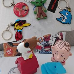 TipiTip Yoda Avea Boyner yunus balığı anahtarlık süs set. Snoopy Charlie Brown figür oyuncak Kart postal set koleksiyon dekor tasarım hediye vintage retro aksesuar nostalji reklam promosyon minyatür diorama toplam 8 parça üründen oluşan set