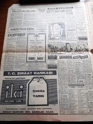 Hürriyet Gazetesi - 14  Mart 1961 - Eskisi Gibi Açılış Töreni Ve Şaşaalı Ziyafet Yok - Resmi Ziyaretler Sırasında Da Zafer Takları Kurulmayacak - Milli Birlik Komitesi Seçmen Yaşını Henüz Tesbit Etmedi - İran'a 70 Bin Ton Şeker Satıldı - Gayeleri Ekmek Sulh Ve Hürriyet - Silivrinin Fener Köyünde Bir Temsil Verildi - Savcı Doktor Talia Bali Aykan'ın Tahliyesini İstedi - Kerkükteki Çarpışmalar - Gün Battıktan Sonra Aşk Romanı Yazan Elizabeth Seiffert Yazı Dizisi - Dedektif Nik'in Maceraları Çizgi Roman - Düştüklerini Reddettiği Plan Tekrar İnceleniyor - Sana Döneceğim Aşk Romanı Yazan Mükerrem Engin Yazı Dizisi - Medeniyetin Beşiğinin Anadolu Olduğu Kati Suretle Anlaşıldı - Zeki Müren Mehtap Kazablankada Fotoğraf - Dünyanın En Kötü Giyinen Sinema Yıldızları Seçildi - Brigitte Bardot - Anita Ekberg - Sevmek Saadettir Aşk Ve Macera Romanı Çizen Faruk Geç - Feriköy Kulübü Maçın Hakemi Muvahhit Afir'i Mahkemeye Verdi - Haftanın Maçı Galatasaray Beşiktaş Oynuyor - Fatoş Çizgi Roman