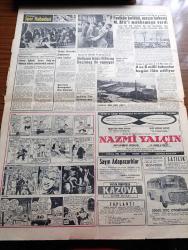 Hürriyet Gazetesi - 14  Mart 1961 - Eskisi Gibi Açılış Töreni Ve Şaşaalı Ziyafet Yok - Resmi Ziyaretler Sırasında Da Zafer Takları Kurulmayacak - Milli Birlik Komitesi Seçmen Yaşını Henüz Tesbit Etmedi - İran'a 70 Bin Ton Şeker Satıldı - Gayeleri Ekmek Sulh Ve Hürriyet - Silivrinin Fener Köyünde Bir Temsil Verildi - Savcı Doktor Talia Bali Aykan'ın Tahliyesini İstedi - Kerkükteki Çarpışmalar - Gün Battıktan Sonra Aşk Romanı Yazan Elizabeth Seiffert Yazı Dizisi - Dedektif Nik'in Maceraları Çizgi Roman - Düştüklerini Reddettiği Plan Tekrar İnceleniyor - Sana Döneceğim Aşk Romanı Yazan Mükerrem Engin Yazı Dizisi - Medeniyetin Beşiğinin Anadolu Olduğu Kati Suretle Anlaşıldı - Zeki Müren Mehtap Kazablankada Fotoğraf - Dünyanın En Kötü Giyinen Sinema Yıldızları Seçildi - Brigitte Bardot - Anita Ekberg - Sevmek Saadettir Aşk Ve Macera Romanı Çizen Faruk Geç - Feriköy Kulübü Maçın Hakemi Muvahhit Afir'i Mahkemeye Verdi - Haftanın Maçı Galatasaray Beşiktaş Oynuyor - Fatoş Çizgi Roman