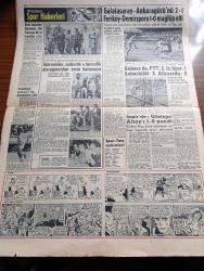 Hürriyet Gazetesi - 22 Mayıs 1961 - Büyük Küçük Her Parti Hummalı Faaliyet İçinde - Kasım Gülek'e Göre Politikada Herşeyden Evvel Çelik Gibi Sinire İhtiyaç Var - Müşterek Pazar İçin Müsait Teklifler - Hazirandan İtibaren Hatice Çıkış Serbest - Hürriyet Meydanı Yayalara Tağşiş Edilecek - Troleybüsün İlk Seferi - Güreşçi Ömer Dilmen'in Bulgaristan'da Serbest Bırakılma İhtimali Belirdi - Gün Battıktan Sonra Aşk Romanı Yazan Elizabeth Seiffert Yazı Dizisi - Dedektif Nik'in Maceraları Çizgi Roman - Brigitte Bardot Uslandı - Kazova Mayoları - Defterimi Kapıyorum Aşk Romanı Fazıla Atabek - Doktorunuz Diyor Ki Hazırlayan Profesör Doktor Nuri Ergene - Mavi Ufuklar Aşk Ve Macera Romanı Çizen Faruk Geç - Mintax - Galatasaray Ankaragücünü 2 1 Yendi - Yeşildirek Mahalli Lig Şampiyonu Oldu - Çarşambaya Japonya'ya Gidecek Olan Güreşçilerimizle 1 Gün - Fatoş Çizgi Roman - Gökler Hakimi Gordon Çizgi Roman - Güngörmüşler Çizgi Roman - Nilüfer Çizgi Roman - Ordu Basketbol Takımımız Fransa'ya Mağlup Oldu